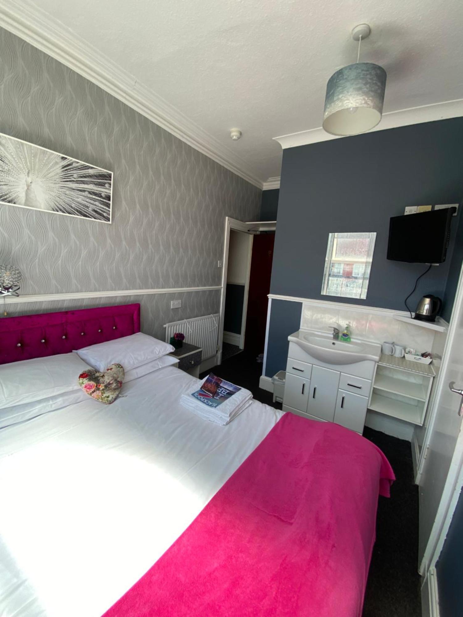 Mayfair Bed & Breakfast 3*