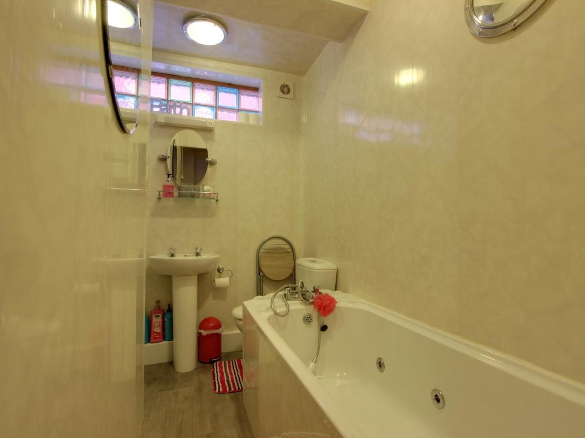 Mayfair Bed & Breakfast
